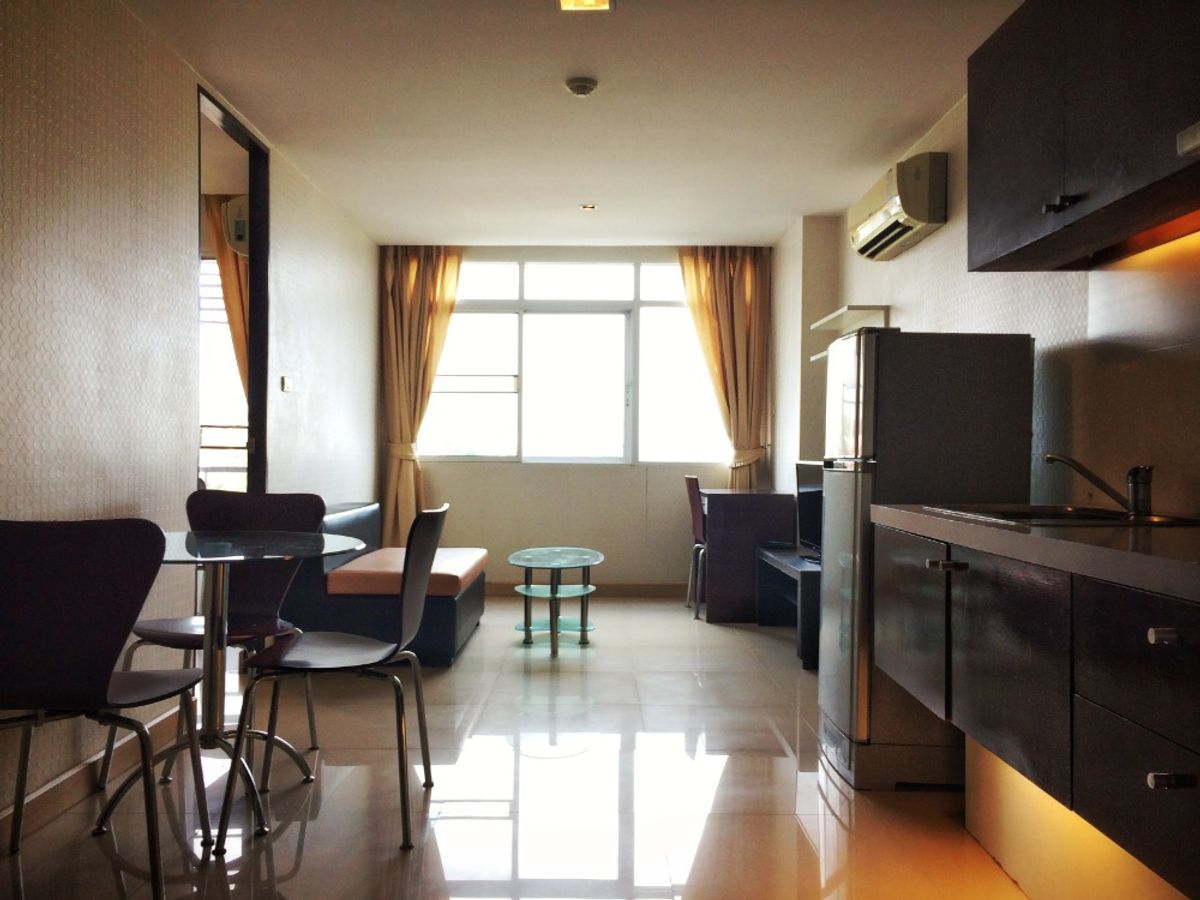 For RentCondoYothinpattana,CDC : Condo For Rent | The Best Value In The Project “J.W. Boulevard Srivara” 41 Sq.m. Near BTS Mahat Thai