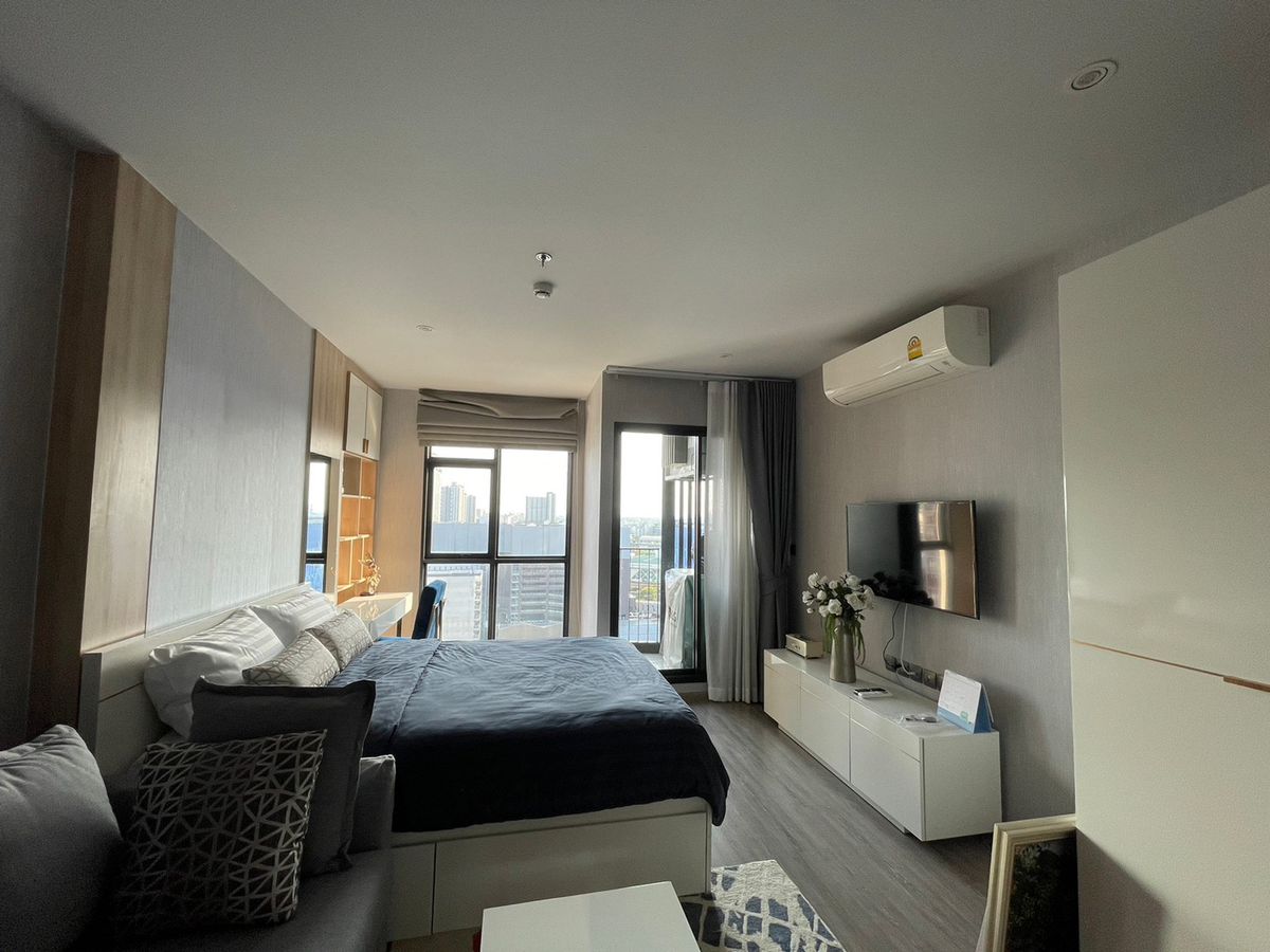 For RentCondoSukhumvit, Asoke, Thonglor : Rent RHYTHM EKKAMAI. Price 20,000 baht/month [RER0026]