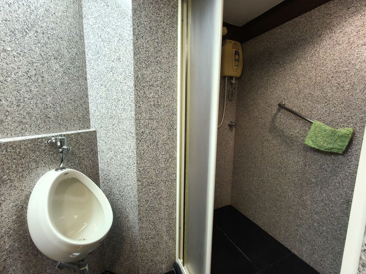 ให้เช่าคอนโดพระราม 3 สาธุประดิษฐ์ : ✨ ให้เช่าด่วน! ห้องใหญ่ แต่งใหม่ยกห้อง! S.V. City พระราม 3 | 2 นอน 2 น้ำ 101 ตร.ม. วิวสวย เฟอร์ครบ พร้อมอยู่ ✨