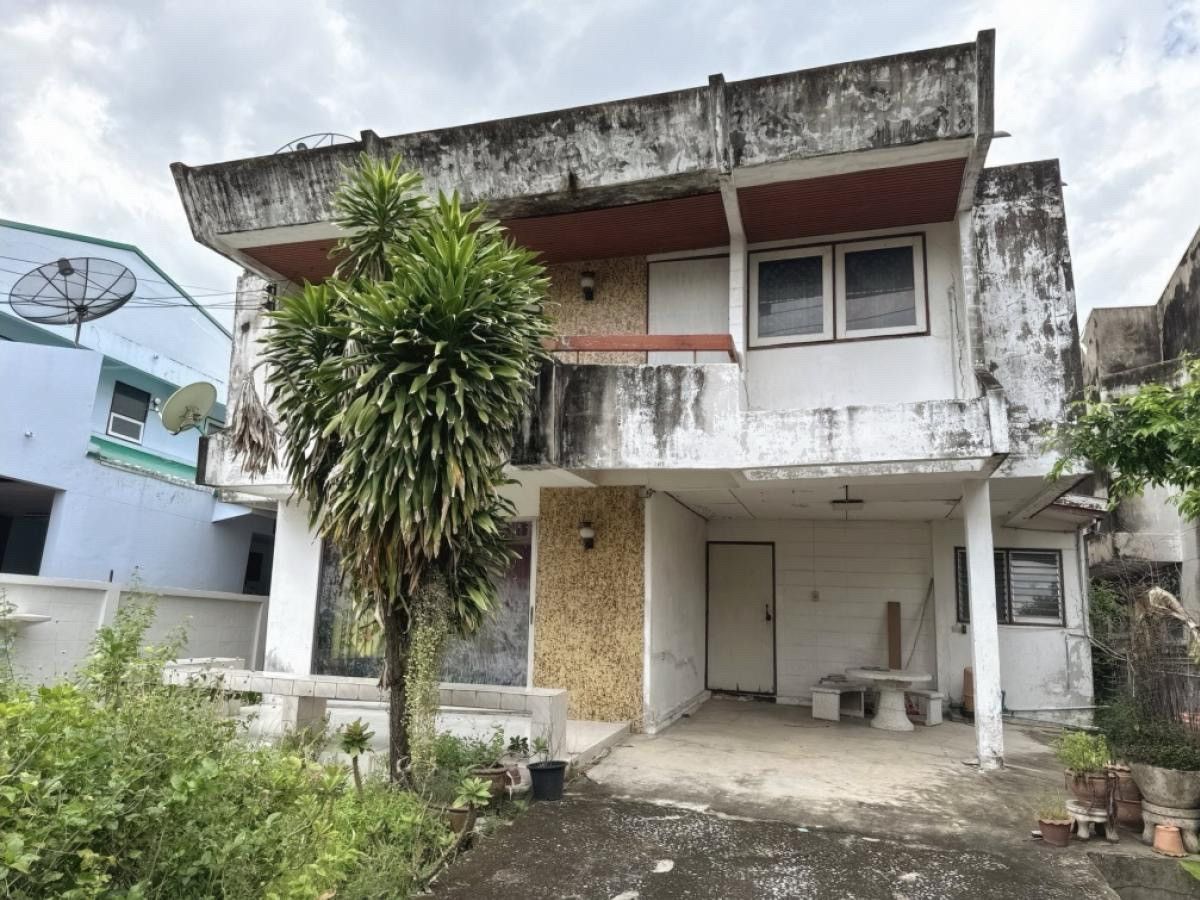 ขายบ้านแจ้งวัฒนะ เมืองทอง : LTH12494 – Detached House for Sale in Muang Thong 4 Village Size 75 SQ.W 300 SQ.M 3 Beds 2 Baths Near BTS Punnawithi Station ONLY 5.5 MB