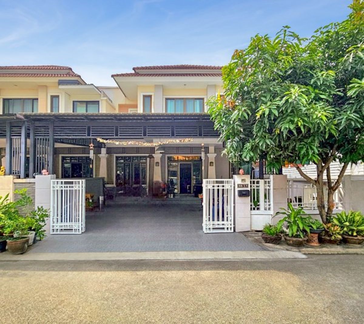 For SaleNonthaburi, Bang Yai, Bangbuathong : Twin house, Thip Piman, Private Kanchanaphisek, near the Purple Line Khlong Bang Phai Station (5936)