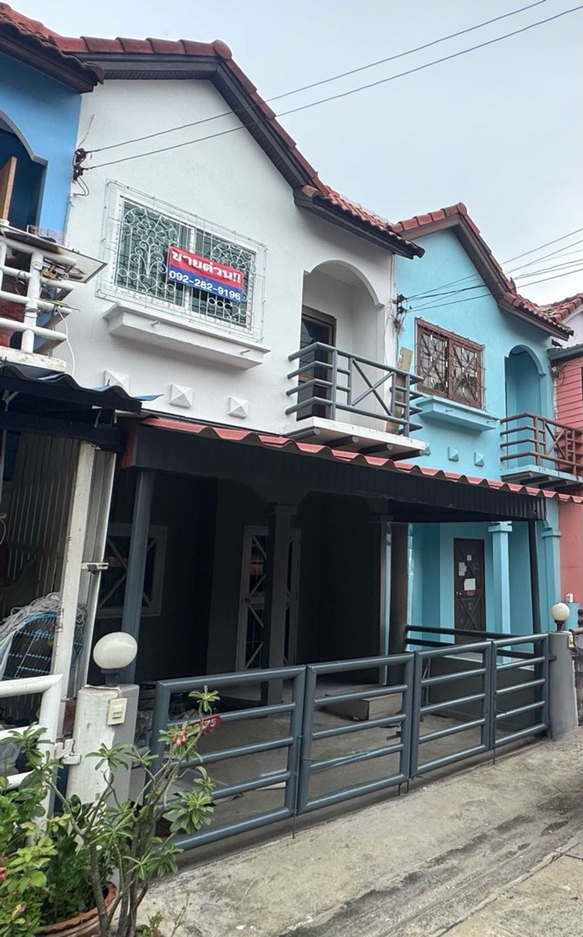ขายทาวน์โฮมนนทบุรี บางใหญ่ บางบัวทอง : 🆕 รีโนเวทใหม่ๆๆ ‼️ขายด่วน ‼️
ทาวน์เฮ้าส์ นครทอง ปาร์ควิว1 (ไทรน้อย) อ.บางบัวทอง ต.บางบัวทอง จ.นนทบุรี
โทร:0922829196
