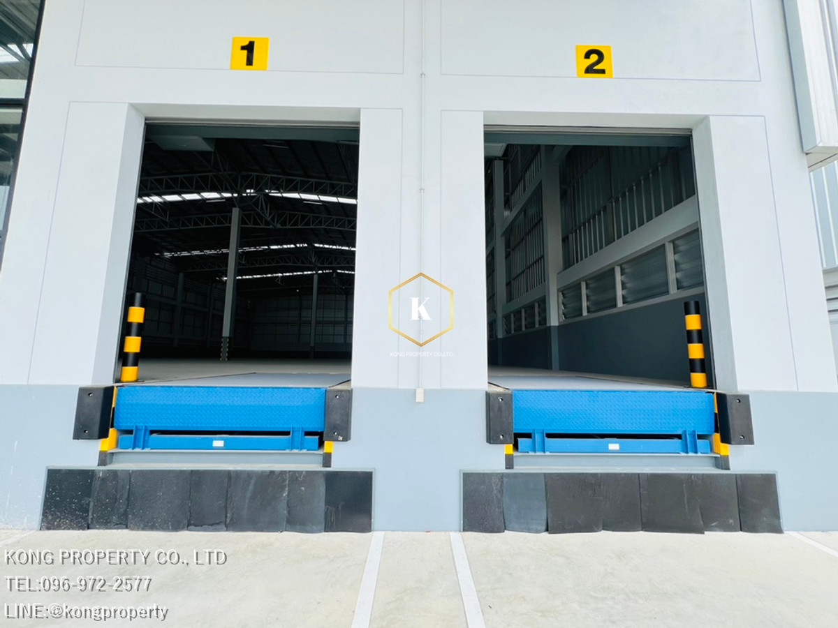 Rent a warehouse of Phra Pradaeng, Samut Prakan, size 1,983 sqm. Loading...