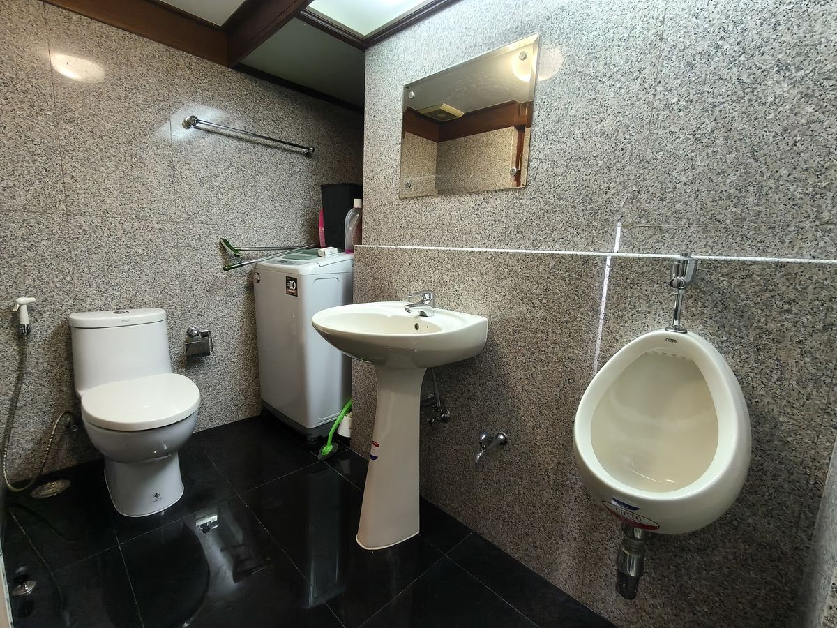 ให้เช่าคอนโดพระราม 3 สาธุประดิษฐ์ : ✨ ให้เช่าด่วน! ห้องใหญ่ แต่งใหม่ยกห้อง! S.V. City พระราม 3 | 2 นอน 2 น้ำ 101 ตร.ม. วิวสวย เฟอร์ครบ พร้อมอยู่ ✨