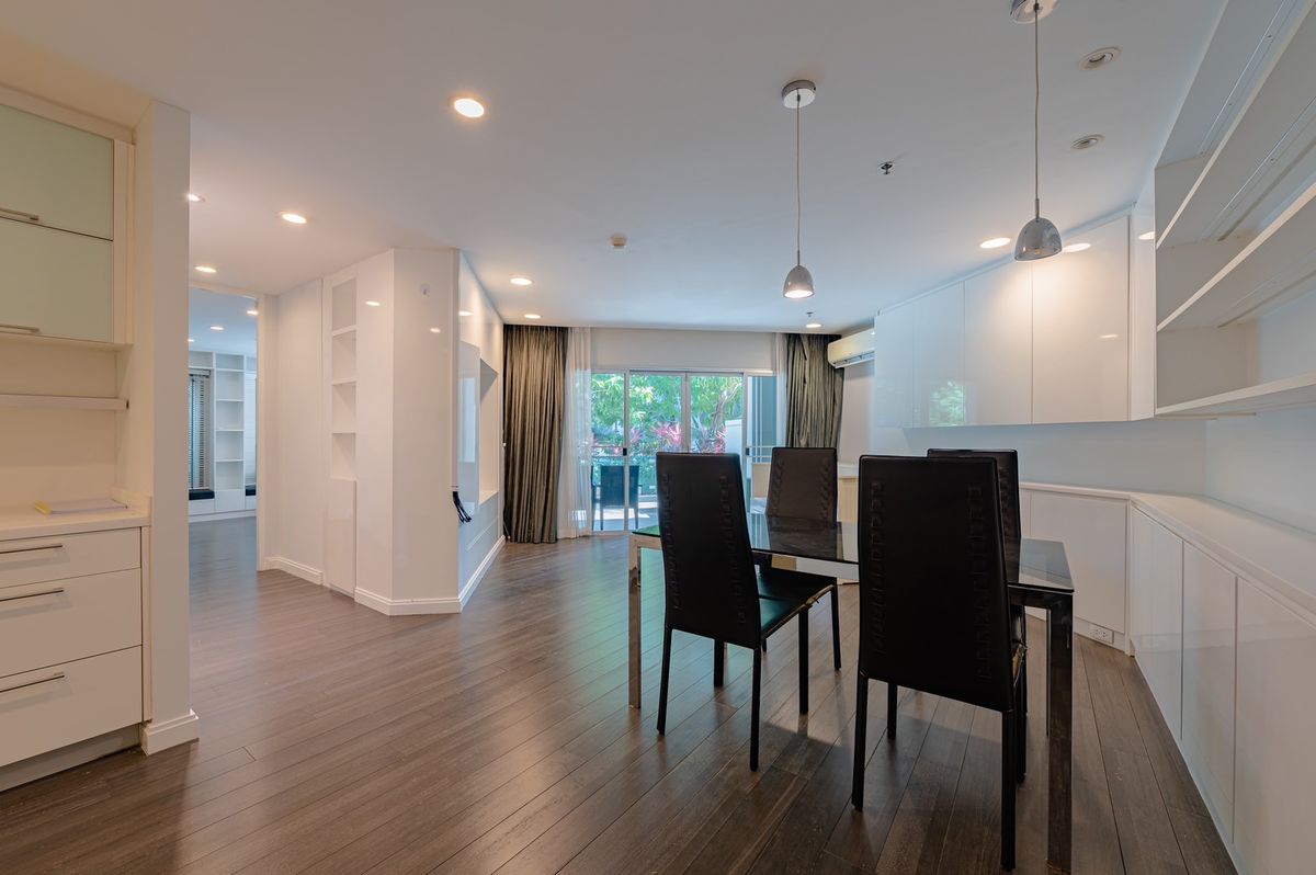 ให้เช่าคอนโดพระราม 9 เพชรบุรีตัดใหม่ RCA : FOR RENT  3 BEDROOM  3 BAATHROOM DUPLEX  2 FLOOR  206 SQ.M   FULLY FURNITURE  