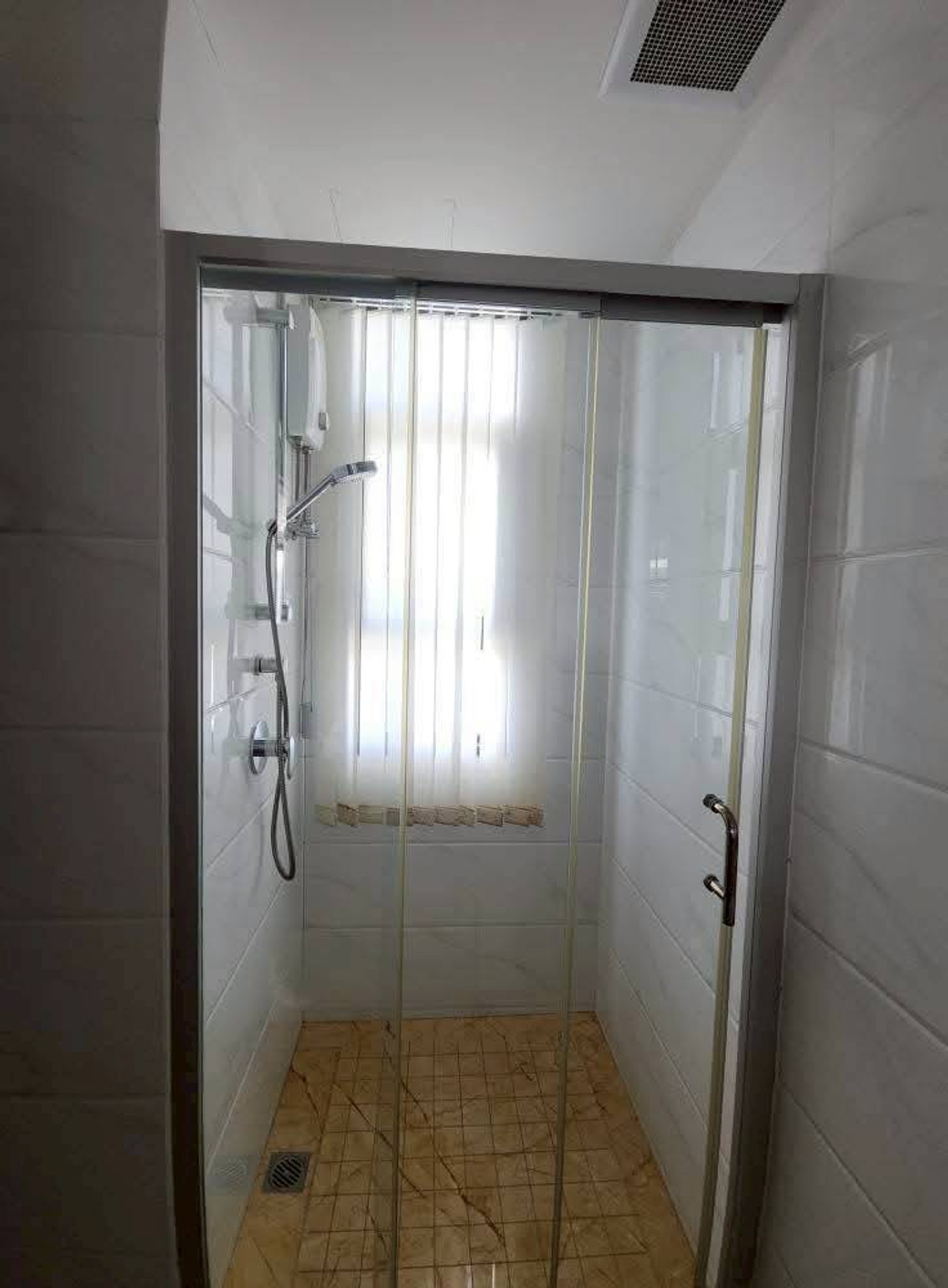 ให้เช่าคอนโดรัชดา ห้วยขวาง : 🔴23,000฿🔴 𝗔𝗿𝘁𝗶𝘀𝗮𝗻 𝗥𝗮𝘁𝗰𝗵𝗮𝗱𝗮┃อาร์ติซาน รัชดา  ✅ ใกล้ MRT ศูนย์วัฒนธรรม ยินดีบริการ🙏สนใจทัก 𝙇𝙄𝙉𝙀 มานะคะ (ตอบไวมาก):​📱 รหัสทรัพย์​ 6904-0210📱: ไอดีไลน์:@bbcondo88