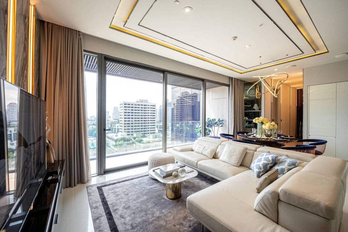 ให้เช่าคอนโดสุขุมวิท อโศก ทองหล่อ : LTHC12490- Vittorio Condo FOR RENT Size 137 sqm. 3 beds 3 baths Near BTS Phrom Phong Station ONLY 160K/Month