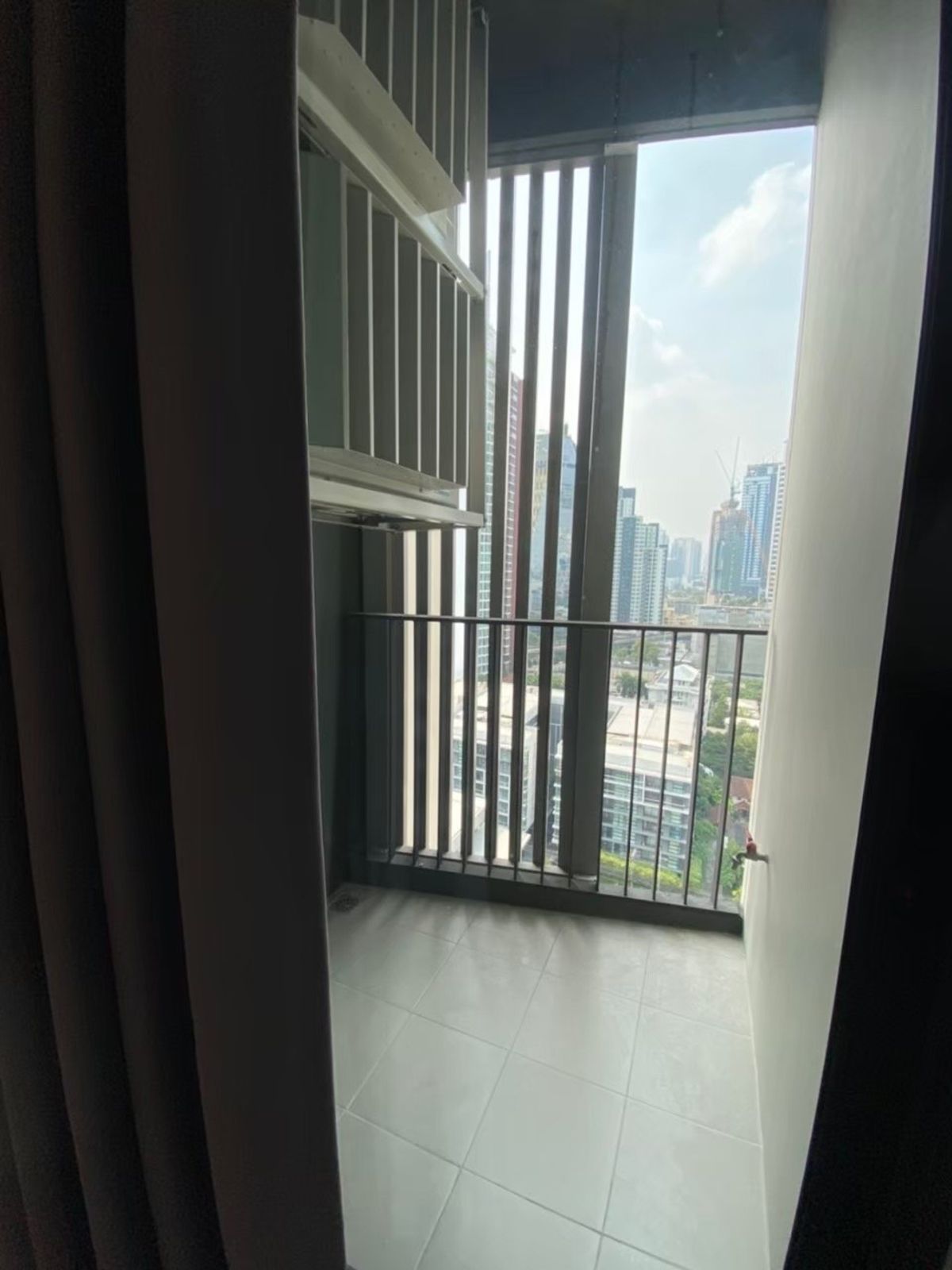 For RentCondoSukhumvit, Asoke, Thonglor : Rent Ashton Asoke. Price 28,000 baht/month [RER0037]