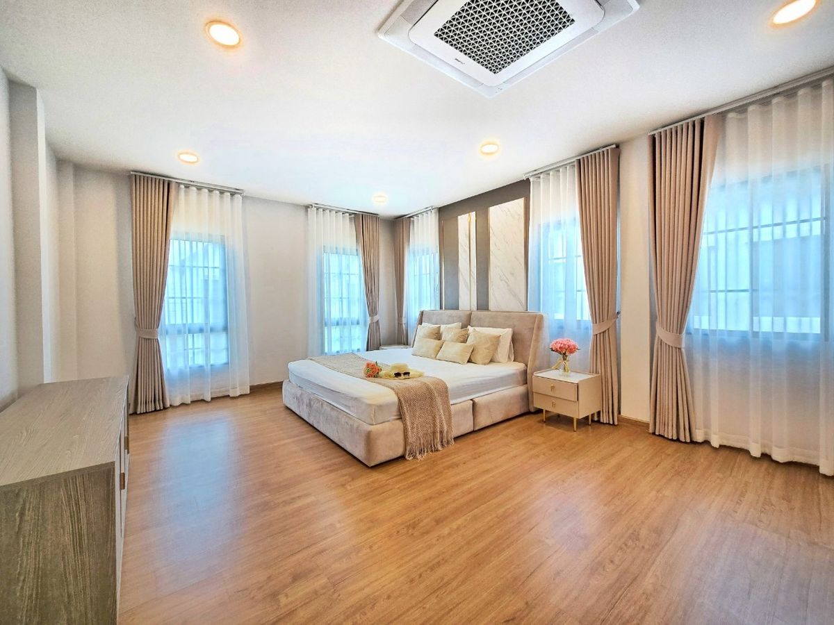 For RentHouseBangna, Bearing, Lasalle : K-6387 Urgent rent! Centro Bangna Phase 2, beautiful house, ready to live in a good location near Mega Bangna.