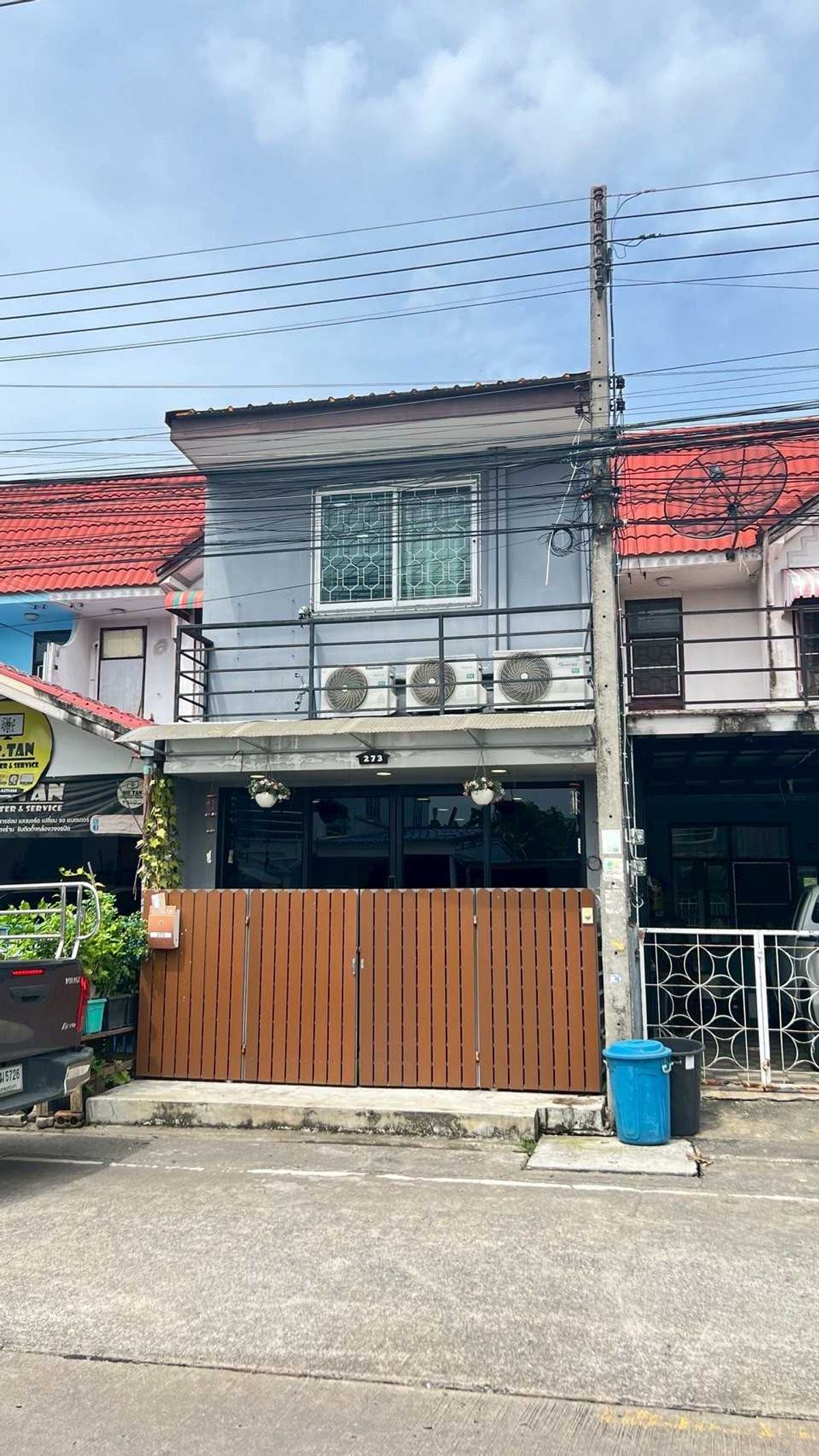ขายทาวน์โฮมปทุมธานี รังสิต ธรรมศาสตร์ : ขายบ้านหมู่บ้านอยู่เจริญรีงสิต คลอง2 100 ตร.ม. ใกล้ เซียร์รังสิต