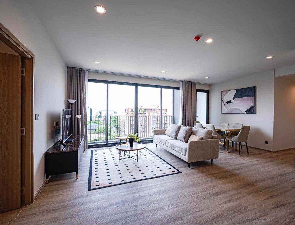 ให้เช่าคอนโดพระราม 9 เพชรบุรีตัดใหม่ RCA : LTHC12489- Pynn Soonvijai Condo FOR RENT Size 136.54 sqm. 3 beds 4 baths Near BTS Thong Lor Station ONLY 140K/Month