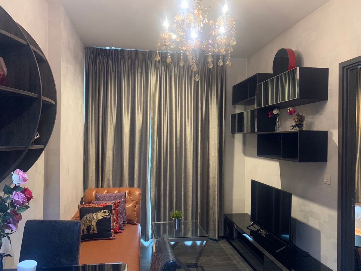 For RentCondoSukhumvit, Asoke, Thonglor : 1 bed 1 bath 31 sqm condo at Edge Sukhumvit 23 for rent 23,000THB per month, Asoke BTS station