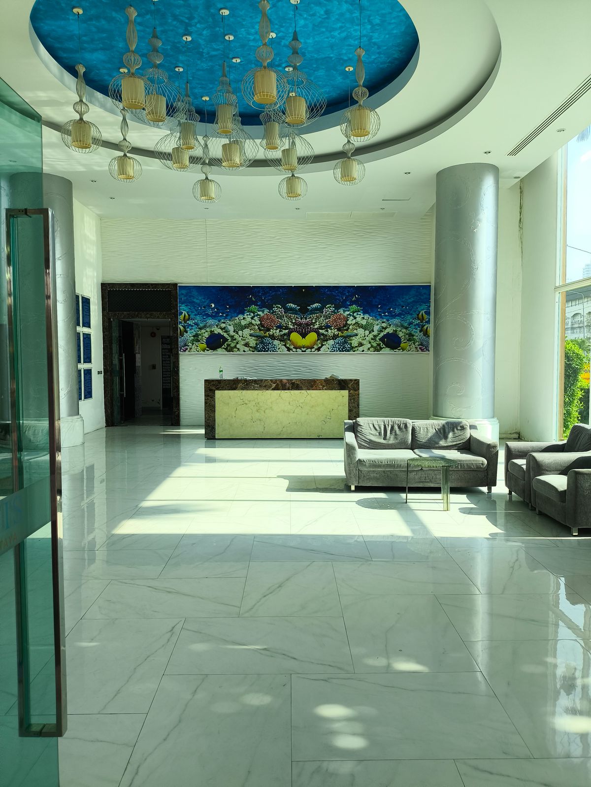 ขายกิจการโรงแรม & กิจการอพาร์ตเมนต์พัทยา บางแสน ชลบุรี สัตหีบ : คอนโดใกล้ทะเล สำหรับนักลงทุน ขายยกทั้งตึกพร้อมผู้เช่า เดือนละ 360,000 บาท