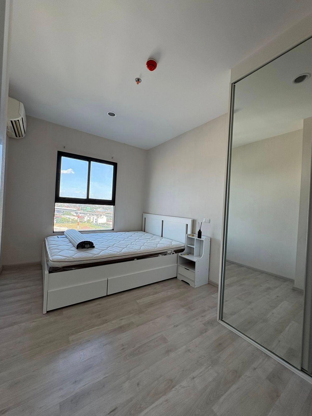 ขายคอนโดนนทบุรี บางใหญ่ บางบัวทอง : (รหัสN073) Plum Condo Central Station เฟส1 24.45 ตร.ม. ชั้น 14 ห้องสวยสะอาด เฟอร์นิเจอร์ครบ พร้อมเข้าอยู่ ติด Central Westgate และ IKEA บางใหญ่ ใกล้รถไฟฟ้า MRT สายสีม่วงสถานีสามแยกบางใหญ่