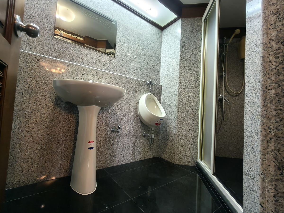 ให้เช่าคอนโดพระราม 3 สาธุประดิษฐ์ : ✨ ให้เช่าด่วน! ห้องใหญ่ แต่งใหม่ยกห้อง! S.V. City พระราม 3 | 2 นอน 2 น้ำ 101 ตร.ม. วิวสวย เฟอร์ครบ พร้อมอยู่ ✨