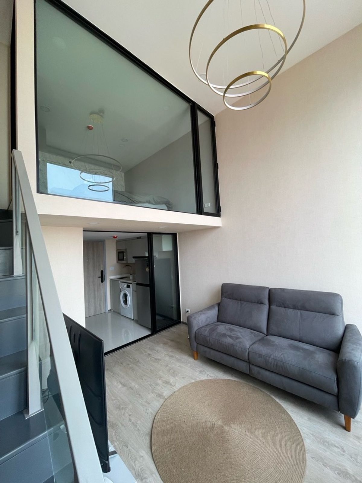 ให้เช่าคอนโดรัชดา ห้วยขวาง : 🔥ให้เช่าด่วน 🔥โซโห​ แบงค็อก​ รัชดา ใกล้แยกห้วยขวาง!! ห้องพร้อมอยู่ 