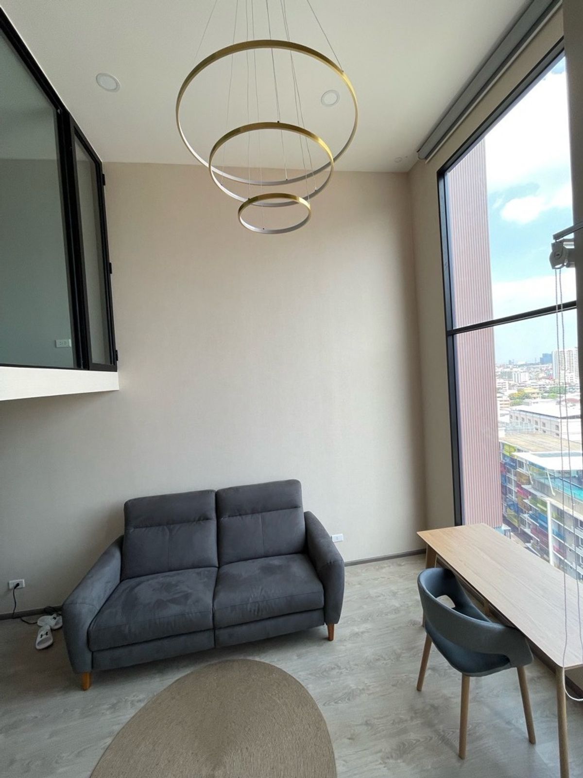 ให้เช่าคอนโดรัชดา ห้วยขวาง : 🔥ให้เช่าด่วน 🔥โซโห​ แบงค็อก​ รัชดา ใกล้แยกห้วยขวาง!! ห้องพร้อมอยู่ 