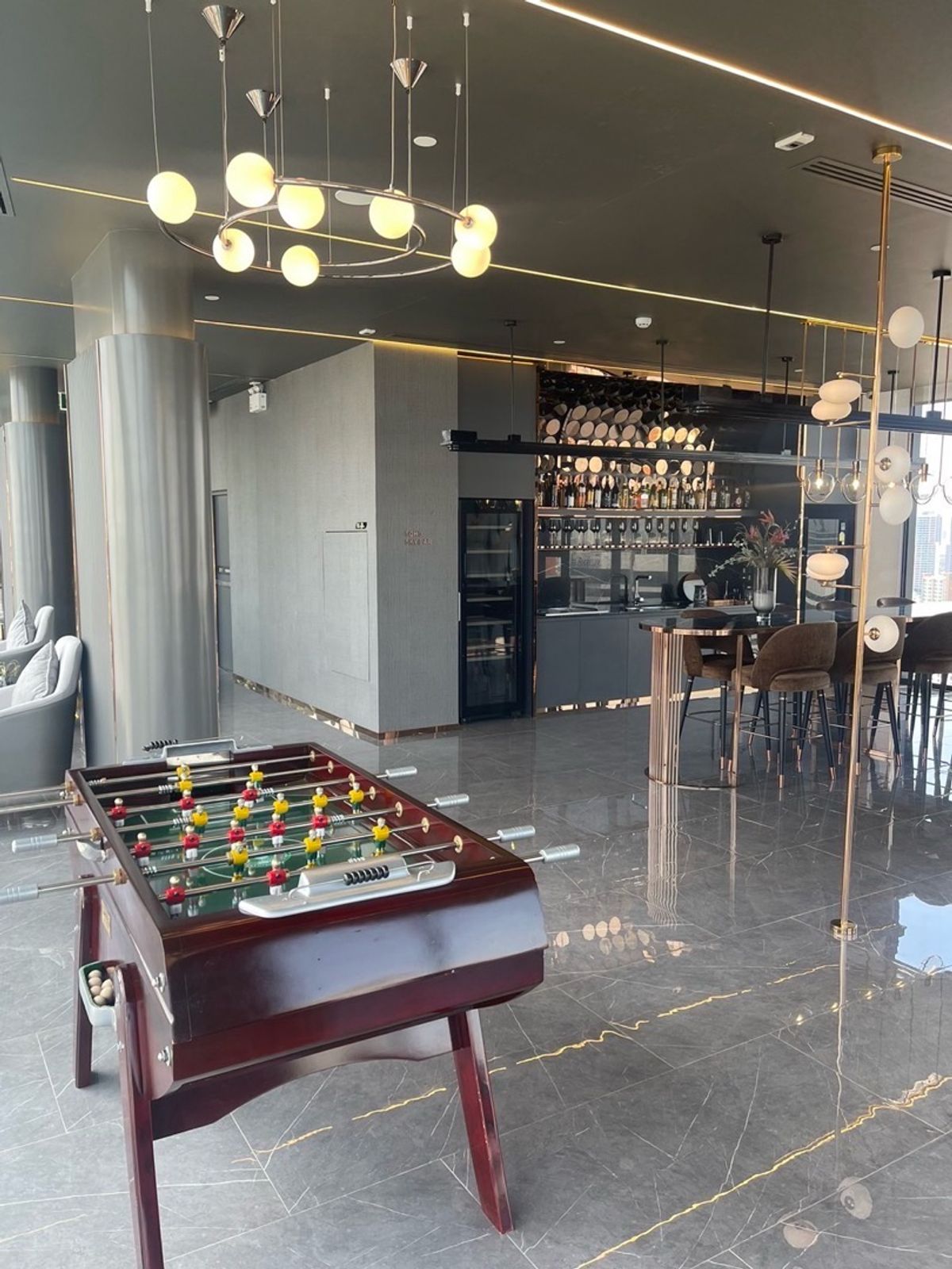 ให้เช่าคอนโดรัชดา ห้วยขวาง : 🔥ให้เช่าด่วน 🔥โซโห​ แบงค็อก​ รัชดา ใกล้แยกห้วยขวาง!! ห้องพร้อมอยู่ 