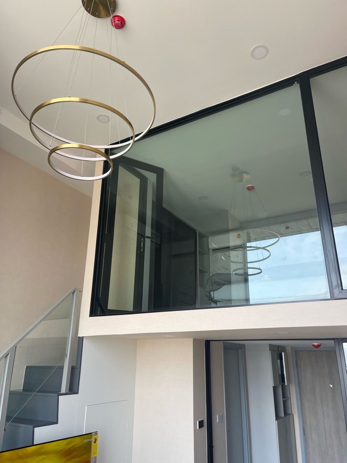 ให้เช่าคอนโดรัชดา ห้วยขวาง : 🔥ให้เช่าด่วน 🔥โซโห​ แบงค็อก​ รัชดา ใกล้แยกห้วยขวาง!! ห้องพร้อมอยู่ 