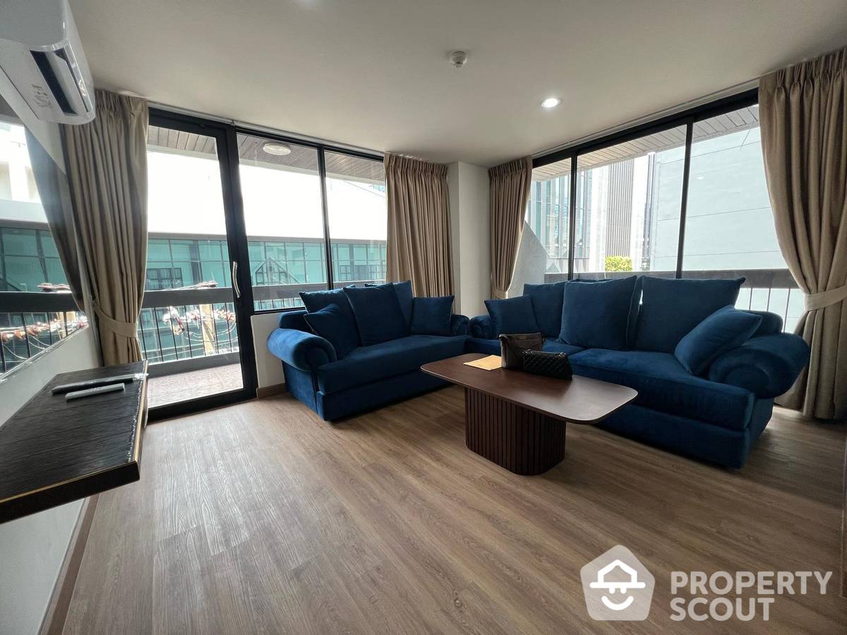 For RentCondoNana, North Nana,Sukhumvit13, Soi Nana : 2-BR Apt. near BTS Nana