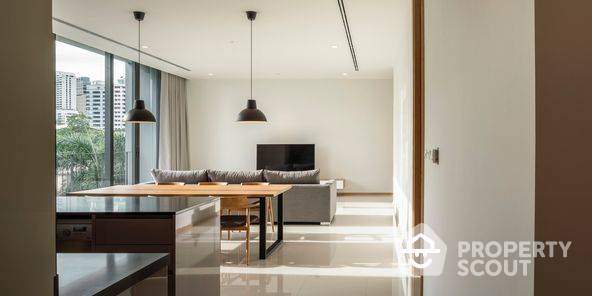 For RentCondoYothinpattana,CDC : 3-BR Apt. near BTS Thong Lor