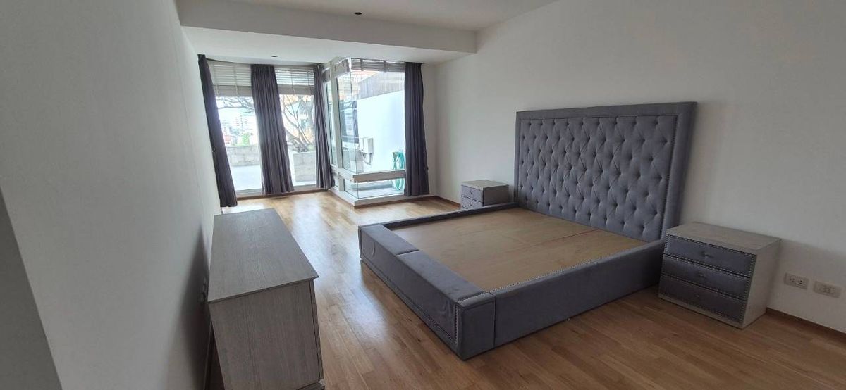 ให้เช่าคอนโดสาทร นราธิวาส : ดิ เอ็มไพร์ เพลส