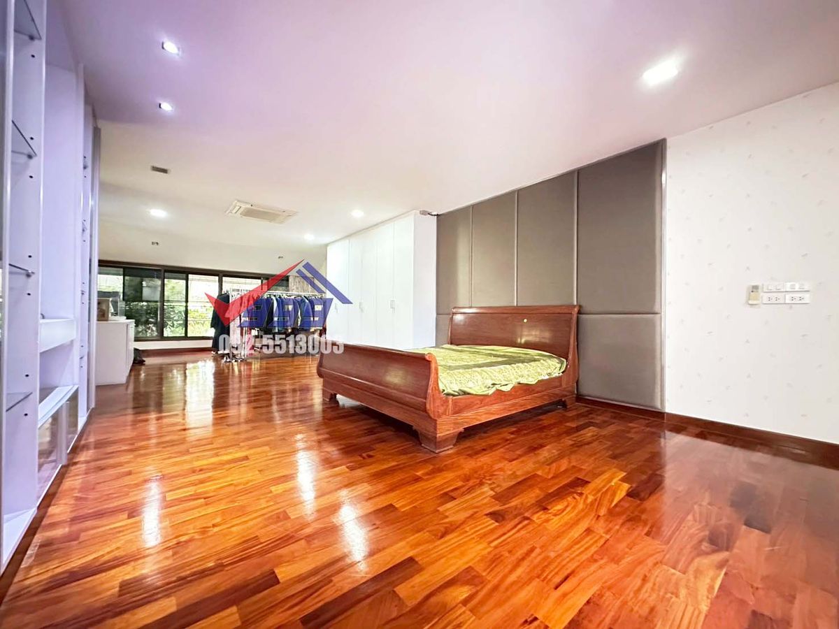 HousePattanakan, Srinakarin : 📌Sale/Rent 2 -story house, 5 bedrooms, can be made into an office, 1 rai area, good location, On Nut 66, Intersection 11  