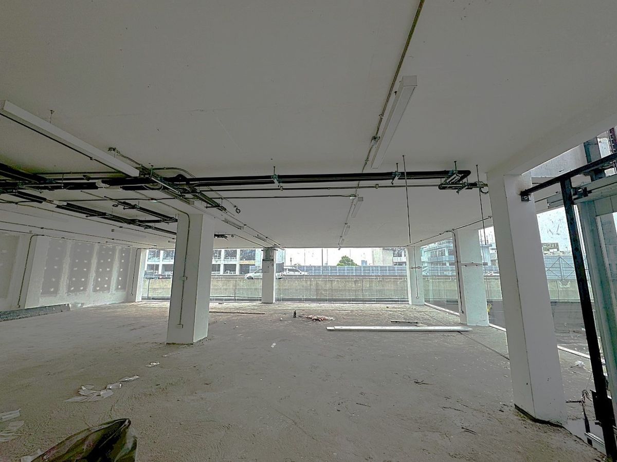 Shop HouseRama9, Petchburi, RCA : New 6-Storey Commercial Building on Rama 9 Road ** NO CO-AGENT ** 全新6层商业建筑楼，位于拉玛九道路。不接受中介合作。