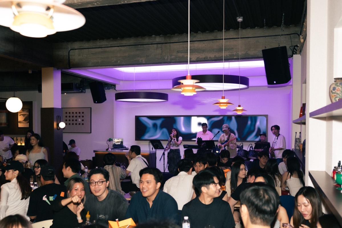 ขายร้านค้า/ตลาดนัดสีลม ศาลาแดง บางรัก : 🔥เซ้งด่วน🔥 ร้าน Boundaries Silom @โครงการบ้านสีลม มีที่จอด 40-50 คัน ของตกเเต่งภายในร้านครบ + ใบอนุญาตขายแอลกอฮอลล์  *สัญญาสิ้นสุด 16 มกราคม 2571