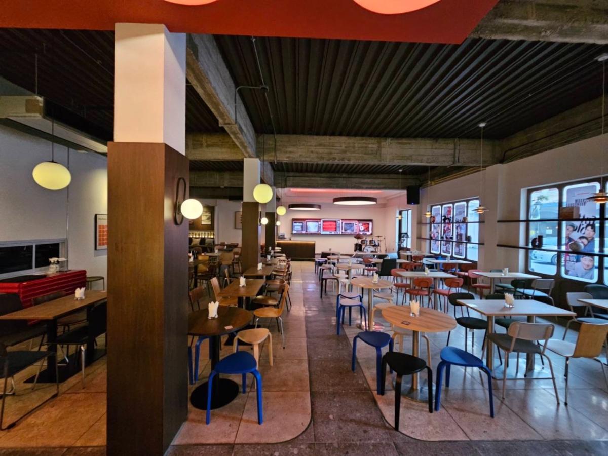 ขายร้านค้า/ตลาดนัดสีลม ศาลาแดง บางรัก : 🔥เซ้งด่วน🔥 ร้าน Boundaries Silom @โครงการบ้านสีลม มีที่จอด 40-50 คัน ของตกเเต่งภายในร้านครบ + ใบอนุญาตขายแอลกอฮอลล์  *สัญญาสิ้นสุด 16 มกราคม 2571