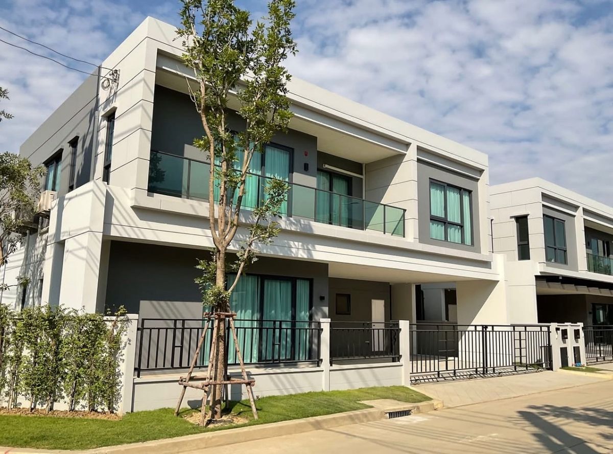 For RentHouseBangna, Bearing, Lasalle : Senro Bangna / 4 Bedrooms (Rental), Centro Bangna / 4 Bedrooms (For Rent) CJ618
