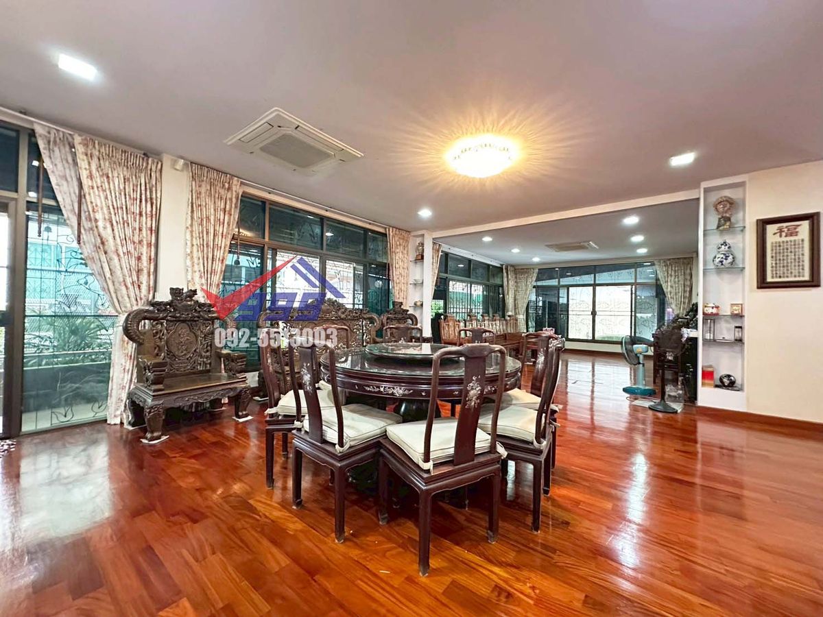 HousePattanakan, Srinakarin : 📌Sale/Rent 2 -story house, 5 bedrooms, can be made into an office, 1 rai area, good location, On Nut 66, Intersection 11  