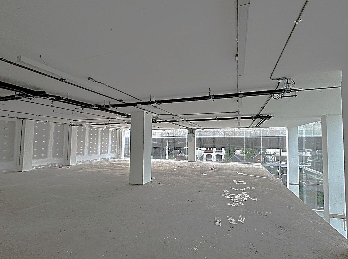 Shop HouseRama9, Petchburi, RCA : New 6-Storey Commercial Building on Rama 9 Road ** NO CO-AGENT ** 全新6层商业建筑楼，位于拉玛九道路。不接受中介合作。