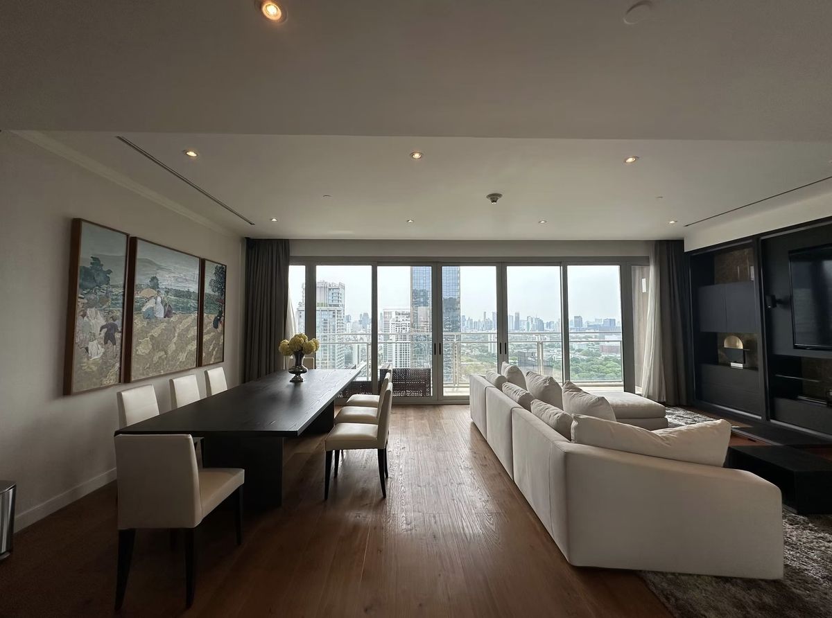 ขายคอนโดวิทยุ ชิดลม หลังสวน : 🌟 185 Rajadamri Ultra-Luxury Penthouse for Sale | 27th Floor – ฿188,000,000🌟
