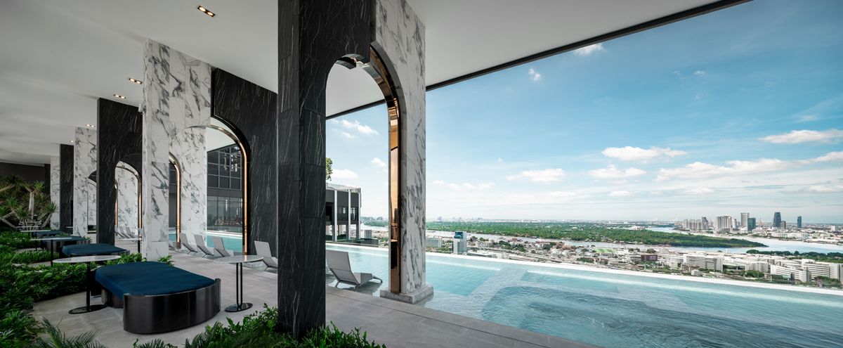 ขายคอนโดคลองเตย กล้วยน้ำไท : 🔥Hot Deal!🔥  Foreign Quota Available – Luxury Condo Just 1 Stop from MRT Asoke 
