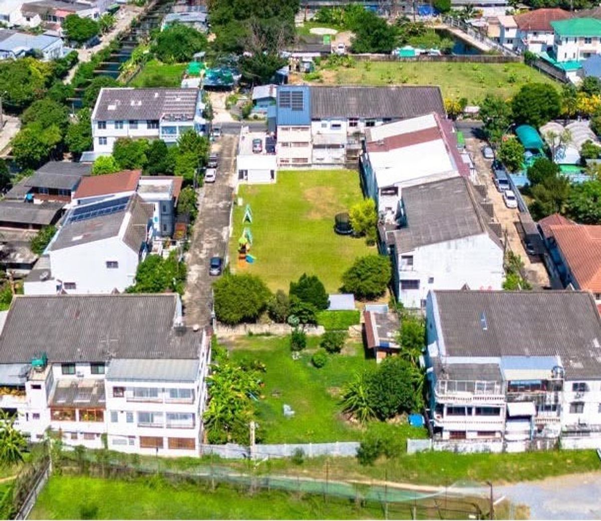 ขายที่ดินลาดพร้าว เซ็นทรัลลาดพร้าว : ♠ Prime Location ♠ ขนาดที่ดิน 292.00 ตร.ว. | รูปสี่เหลี่ยมผืนผ้าสวย ถมแล้ว ที่ดินสีน้ำตาล | ใกล้เซนทรัลลาดพร้าว , ยูเนียนมอลล์ , ห้าแยกลาดพร้าว , สวนลุมไนท์พลาซ่า