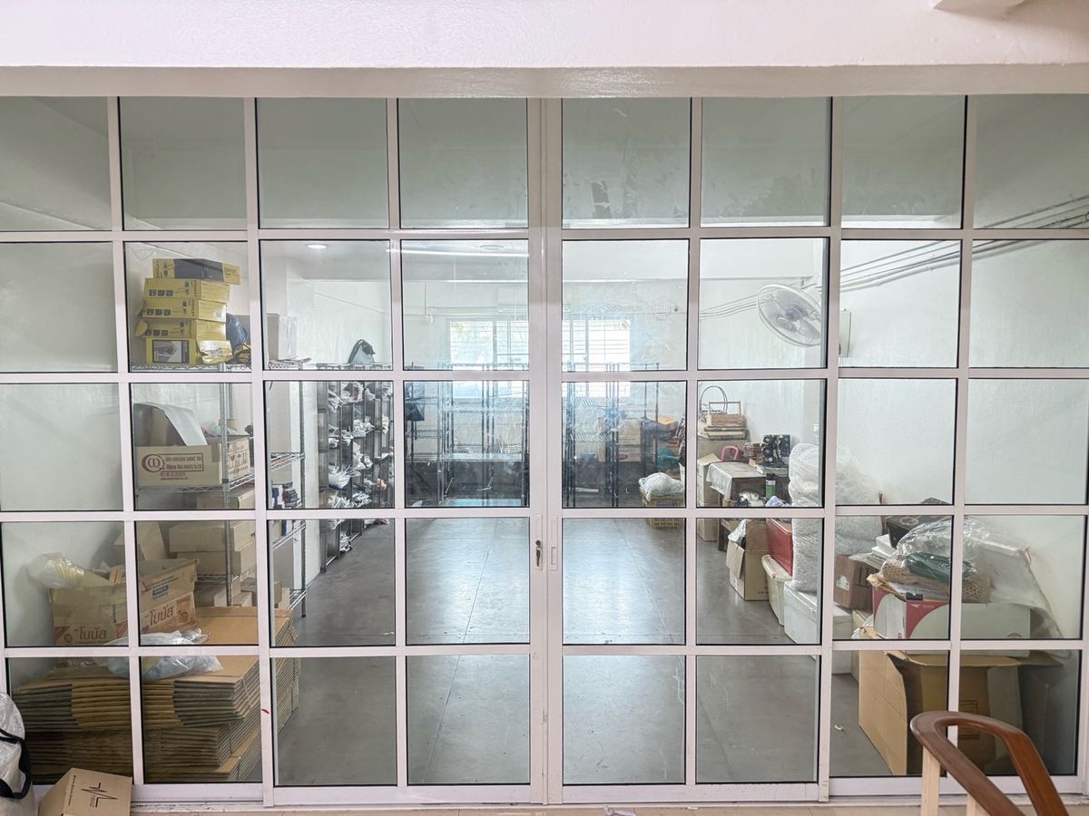 อาคารพาณิชย์นวมินทร์ รามอินทรา : อาคารพาณิชย์ รีโนเวทใหม่ ตินถนนคู้บอน ถนนใหญ่