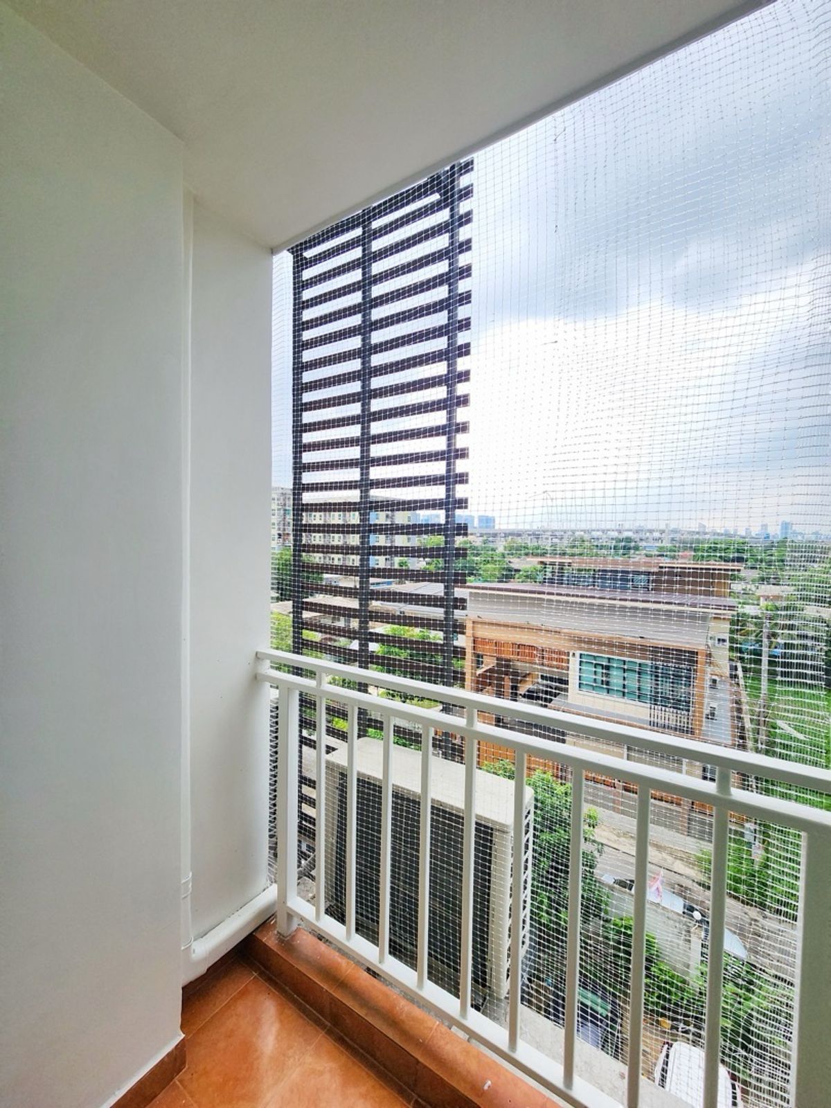 ขายคอนโดบางซื่อ วงศ์สว่าง เตาปูน : #คอนโดใกล้ฉัน เอาใจสายโซนประชาชื่นกัน งบน้อยเเต่อยากได้ห้องที่เเต่งครบพร้อมอยู่ พร้อมเฟอร์จัดเเน่นยกห้อง ต้องที่นี้เลยจ้า เเถมผ่อนถูกเริ่มต้นเพียง 5,000 บาทเท่านั้น