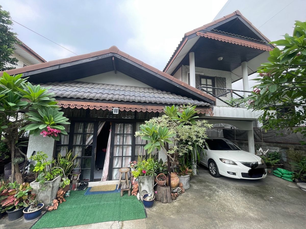 ขายบ้านอ่อนนุช อุดมสุข : 📢👇ขายบ้านเดี่ยว 2 ชั้น ทำเลดี
เงียบสงบ ค่อนข้างส่วนตัว ใกล้แหล่งชุมชน เดินทางสะดวก ใกล้จุดขึ้นลงทางด่วน