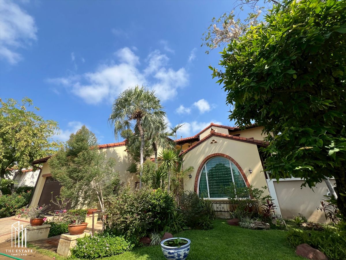 ให้เช่าบ้านบางนา แบริ่ง ลาซาล : House for RENT Magnolias Southern California House ดีไซน์หรู California Style เงียบสงบเป็นส่วนตัว ติดโรงเรียนนานาชาติ Concordian@200,000 Baht