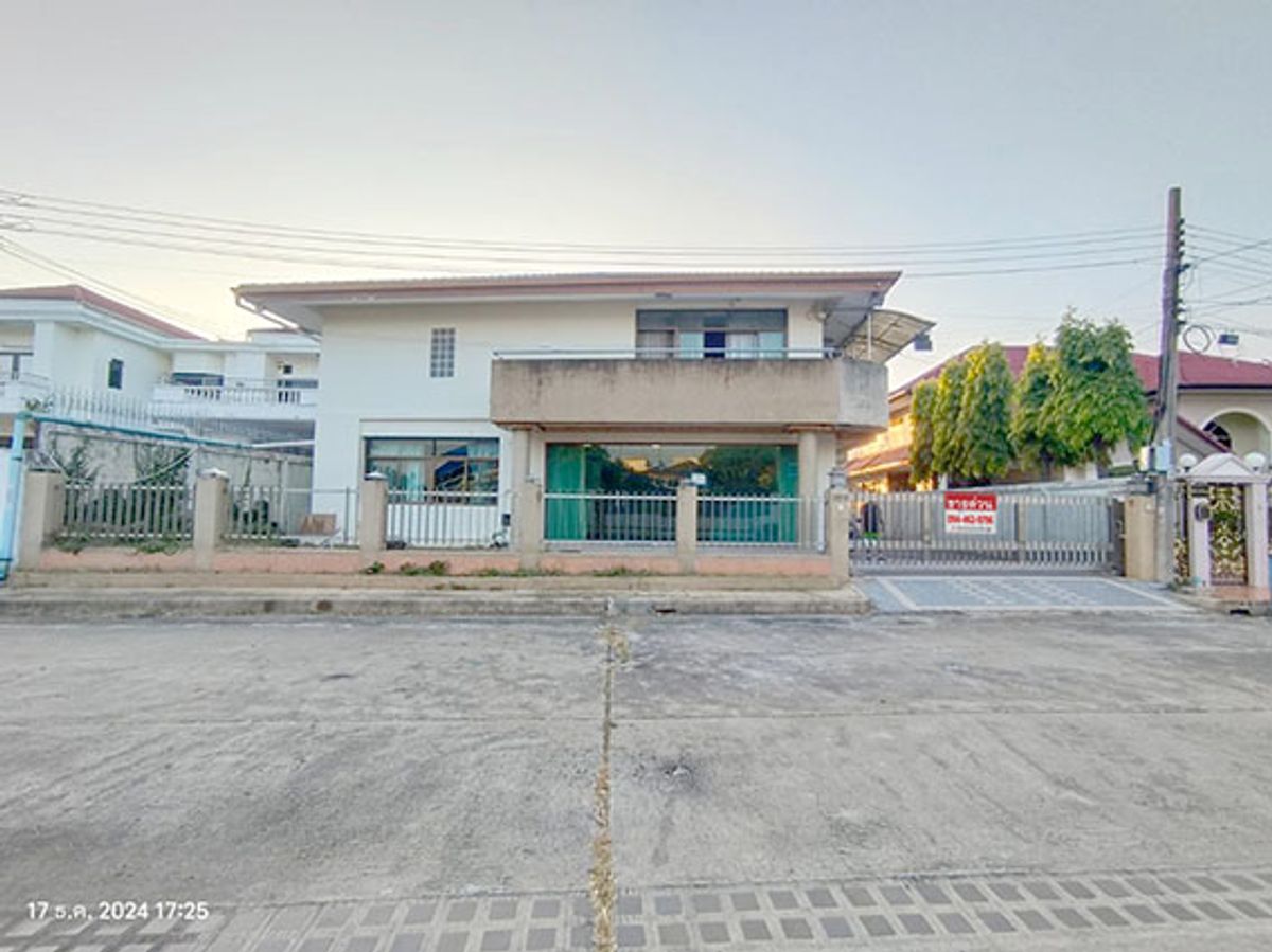 ขายบ้านบางแค เพชรเกษม : บ้านเดี่ยวหลังใหญ่ รวมเก้า ภาษีเจริญ เนื้อที่ 152 ตร.ว. ครอบครวใหญ่อยู่สบาย มีถึง 8 ห้องนอน 9 ห้องน้ำ!!! ลดราคาท้าฝน!