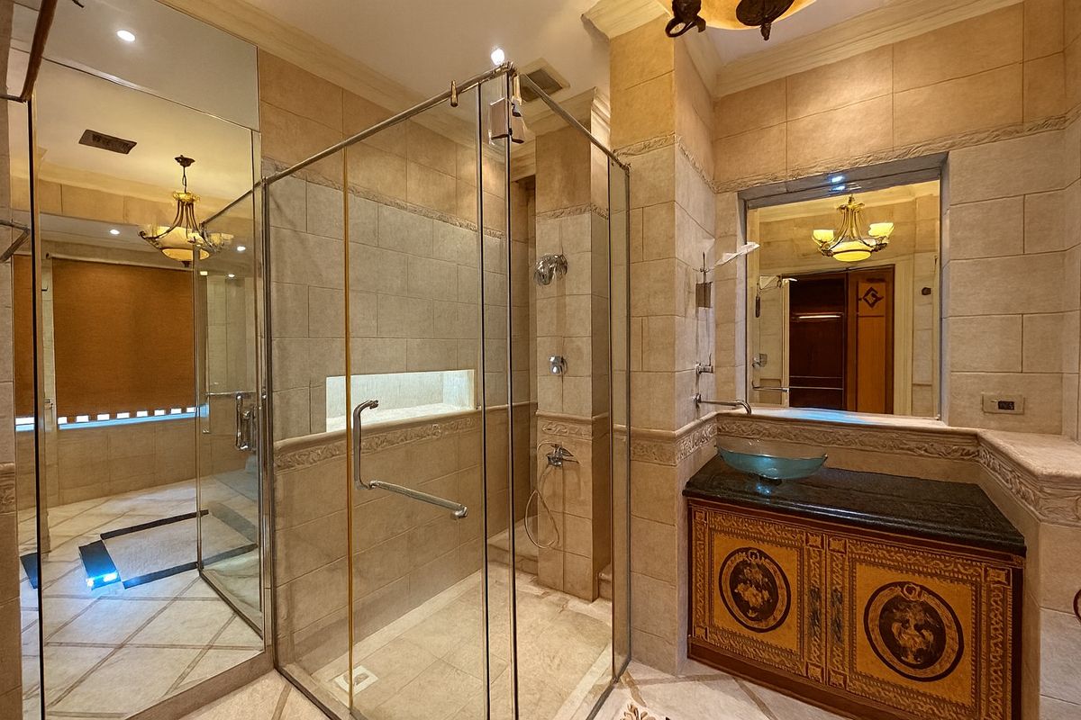 For RentHouseSukhumvit, Asoke, Thonglor : Single house with private pool at Sukhumvit 63 (Ekamai) ** NO CO-AGENT ** 独栋别墅带私家泳池出租，位于素坤逸63巷。