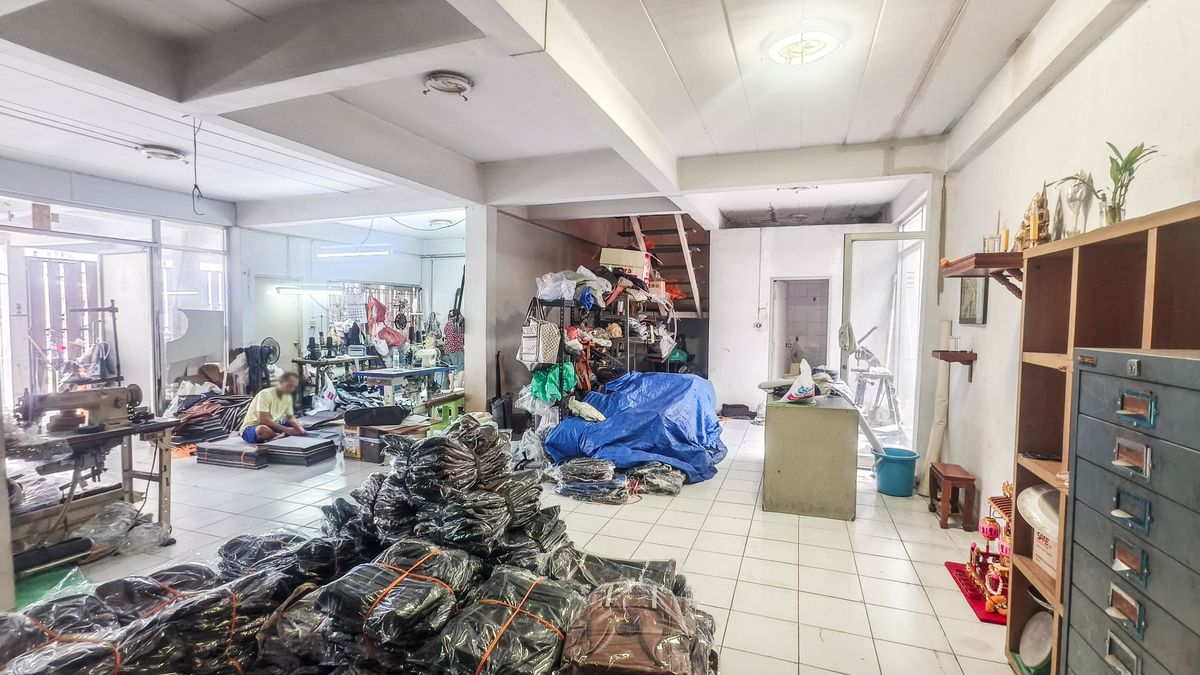 ขายทาวน์โฮมพระราม 2 บางขุนเทียน : ขาย ทาวน์เฮ้าส์ 2ชั้น 49.5ตรว. ม.สินทวีงามเจริญ ซอยอนามัยงามเจริญ27