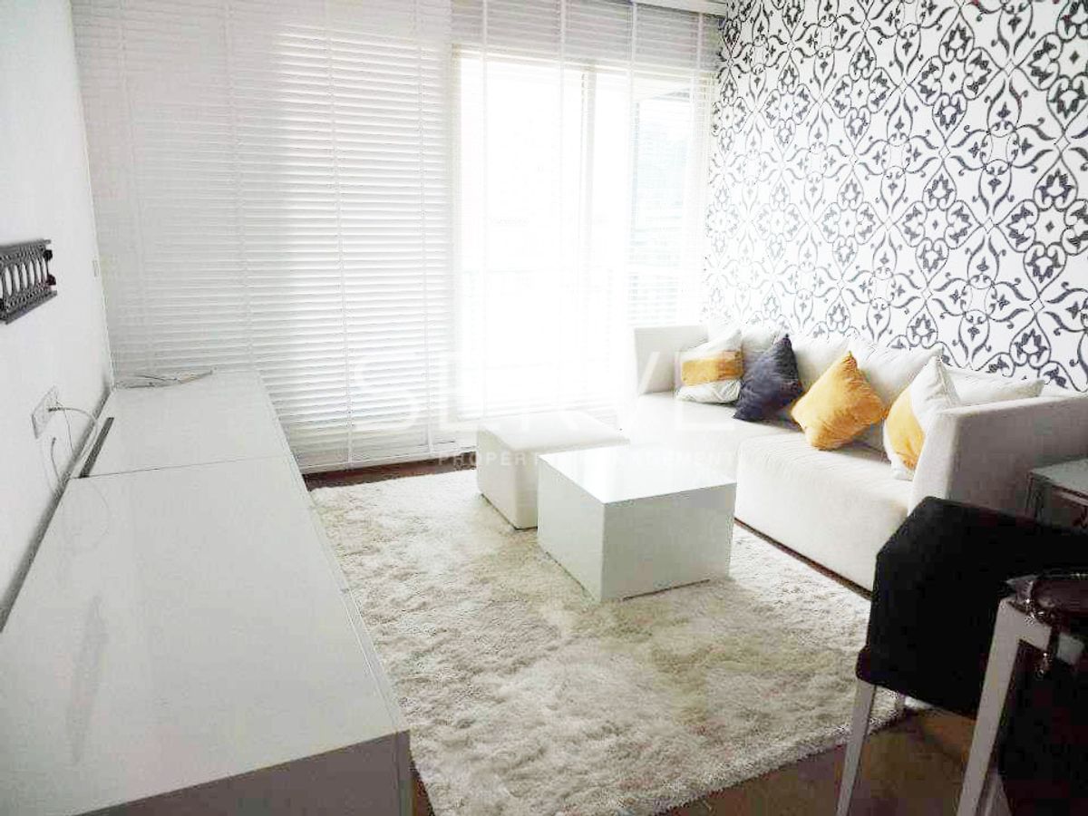 For RentCondoWitthayu, Chidlom, Langsuan, Ploenchit : 🔥45K 🔥- Corner Room 2 Beds with Pool view 67 sq.m. Close to BTS Chid Lom 300 m. at The Address Chidlom Condo / For Rent