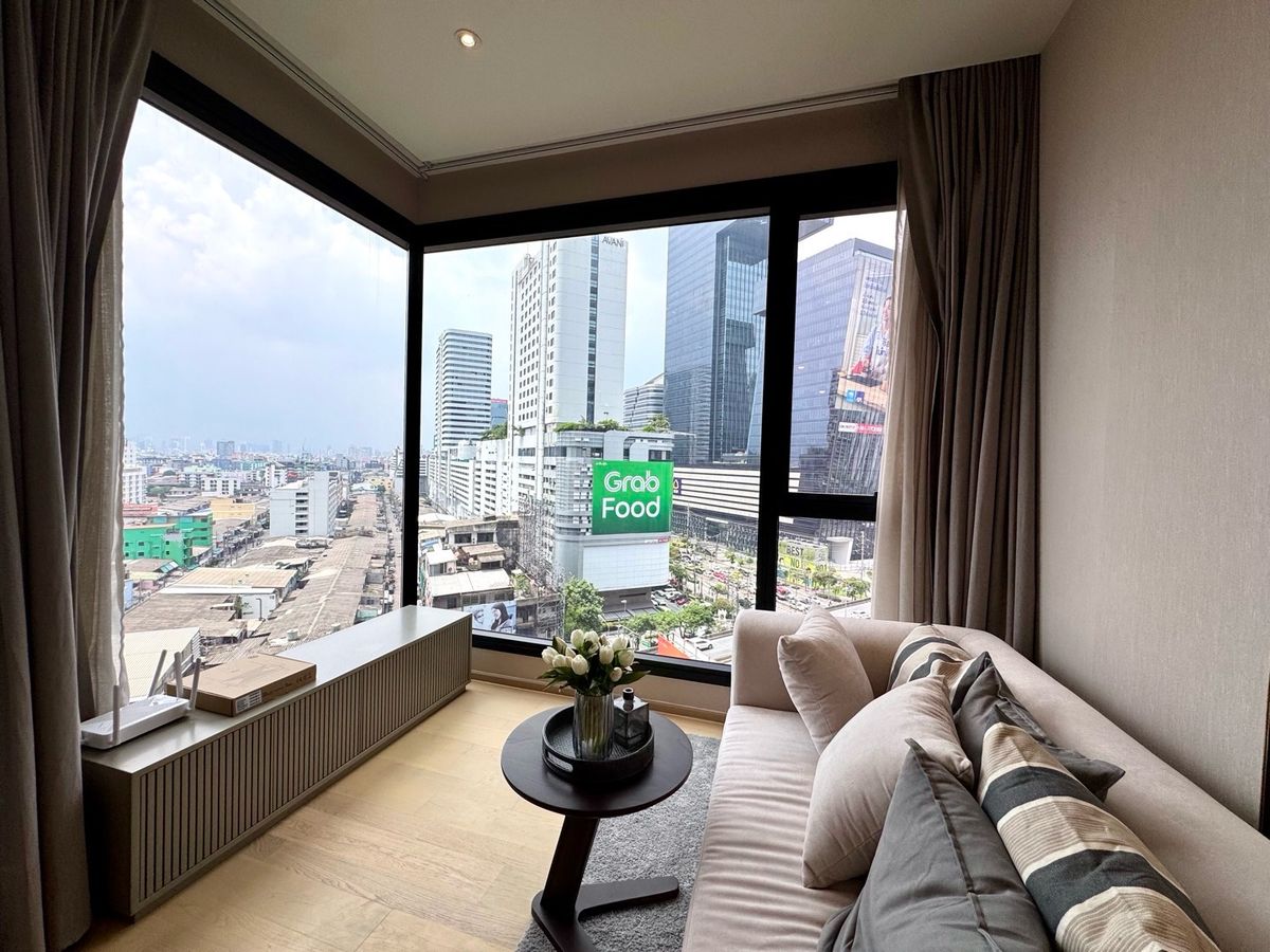 ให้เช่าคอนโดพระราม 9 เพชรบุรีตัดใหม่ RCA : Signature view Ready to move in So Clean Call 0946503223