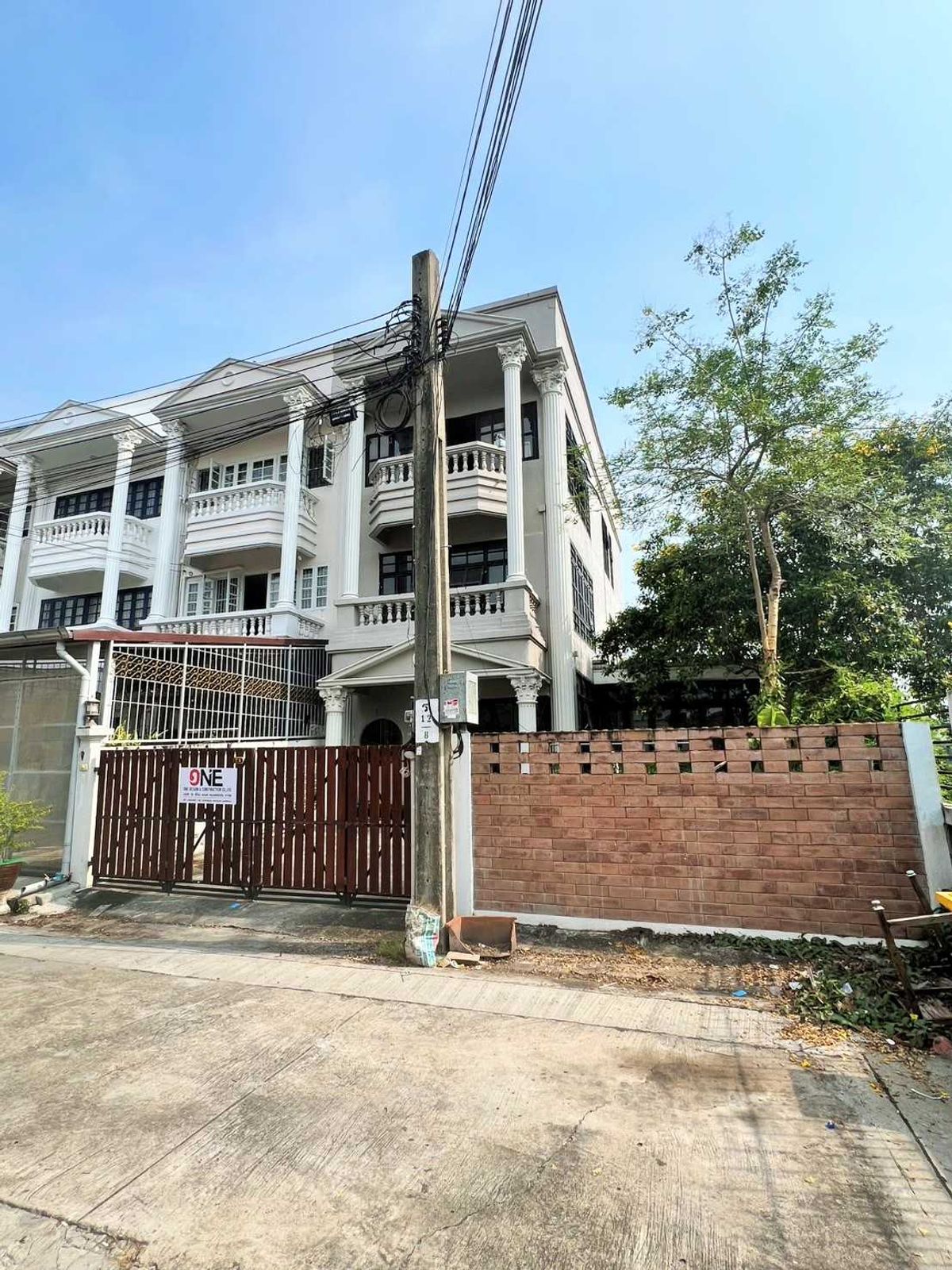 For SaleShop HouseRathburana, Suksawat : Commercial Building for Sale 36.3 sq.w. in Soi Pracha Uthit 12