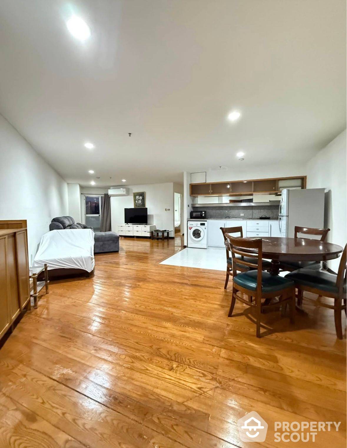 For RentCondoWitthayu, Chidlom, Langsuan, Ploenchit : 2-BR Condo at Wittayu Complex near BTS Phloen Chit