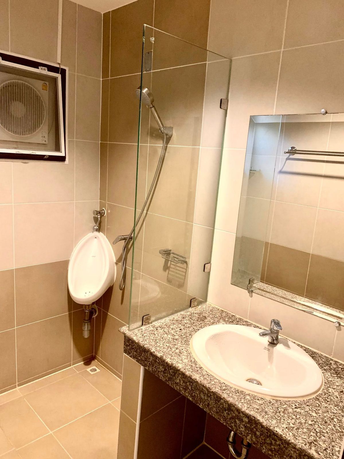 ให้เช่าบ้านนวมินทร์ รามอินทรา : ให้เช่าบ้านเดี่ยวหลังใหญ่ เค.ซี. พาร์ควิลล์ 3 หทัยราษฎร์ -มีนบุรี 📲097-2161939