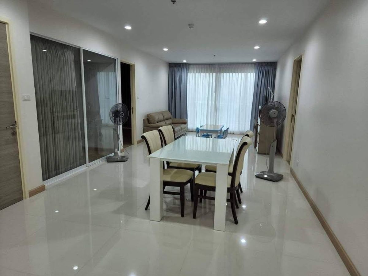For RentCondoRama3 (Riverside),Satupadit : For Rent 3 Bed Supalai Riva Grand area 128 SQ.M. There are many rooms to choose from.
