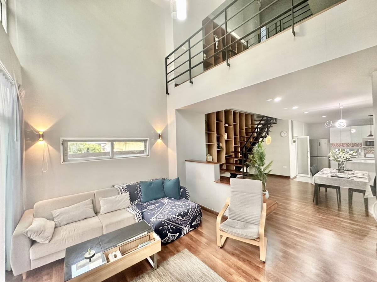 For RentHouseSukhumvit, Asoke, Thonglor : Pool Villa in Phrom Phong